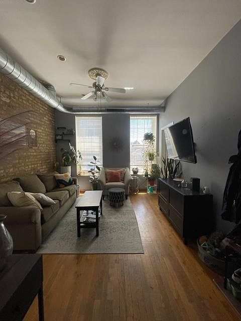 1st image of 1460 W Augusta Blvd #3