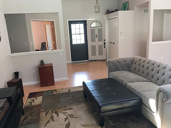 4th image of 1608 Mallard Cove Dr