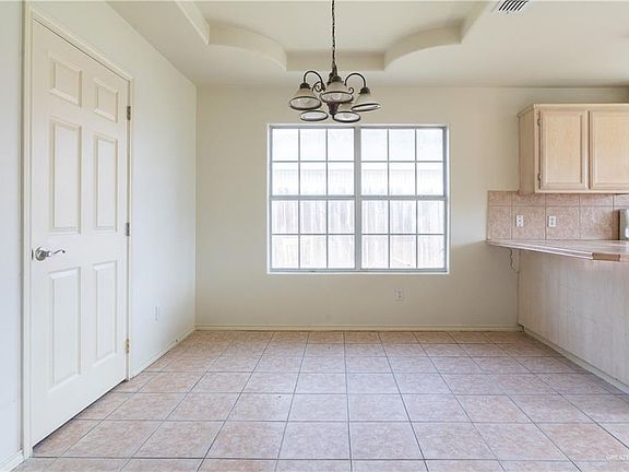 4th image of 1008 E San Pedro St