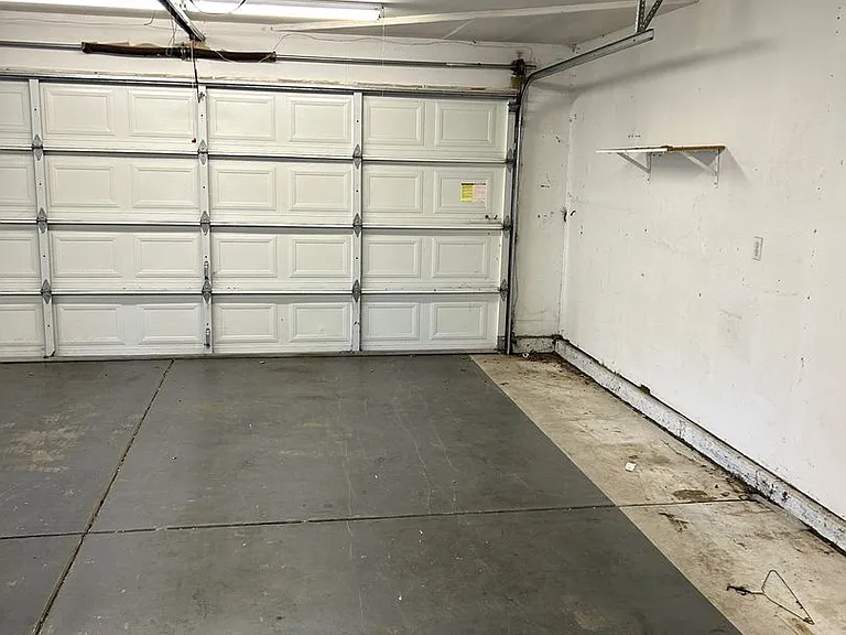 306 Autumn Gold Dr — Photo 12