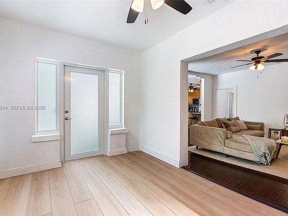 4th image of 2465 Inagua Ave