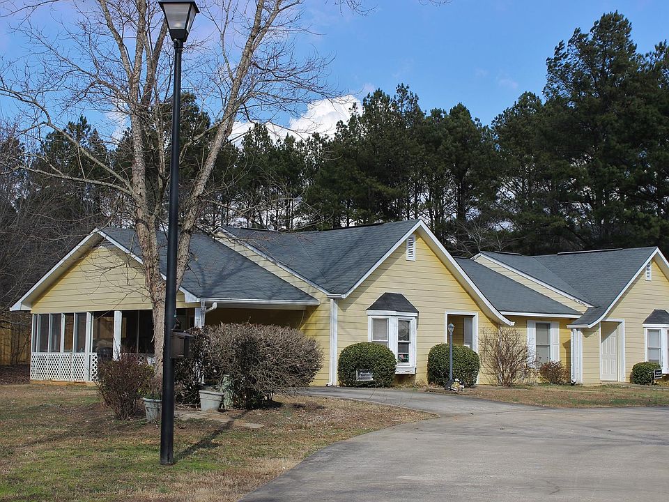 1st image of 101 Villas Ln