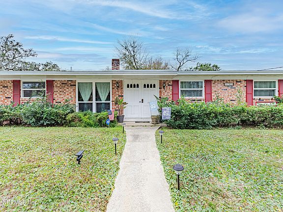 4th image of 5720 ST ISABEL Drive