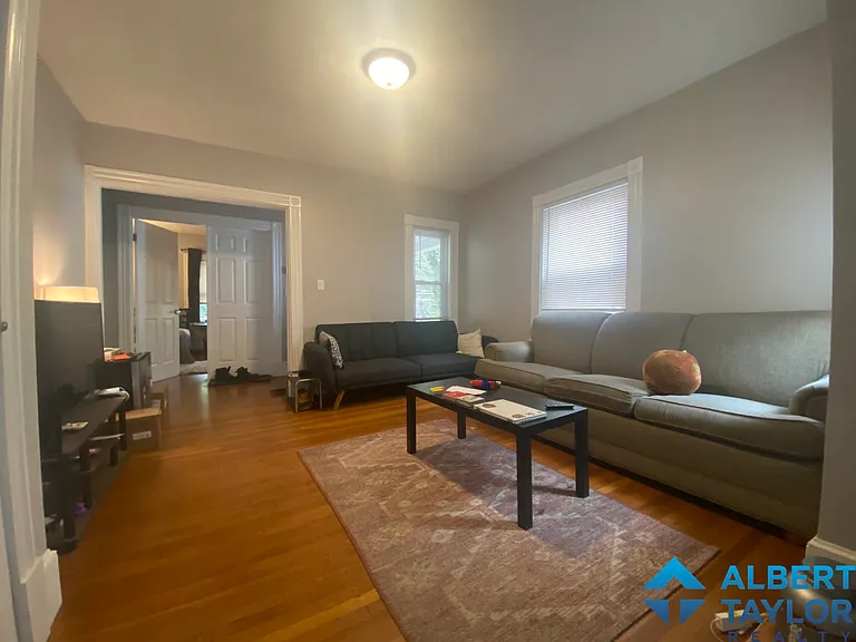 32 Touro Ave #1 — Photo 2