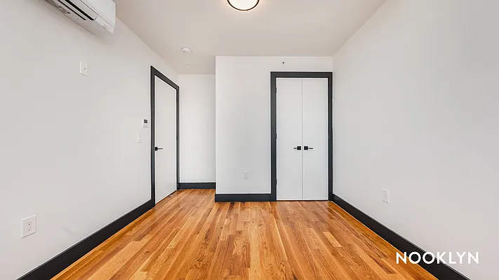 Rented by Nooklyn NYC LLC | media 18