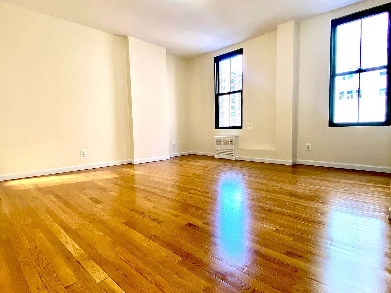 502 East 79th Street — Photo 2