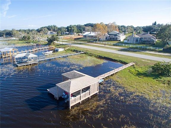 4th image of 916 Sunset Shores Dr