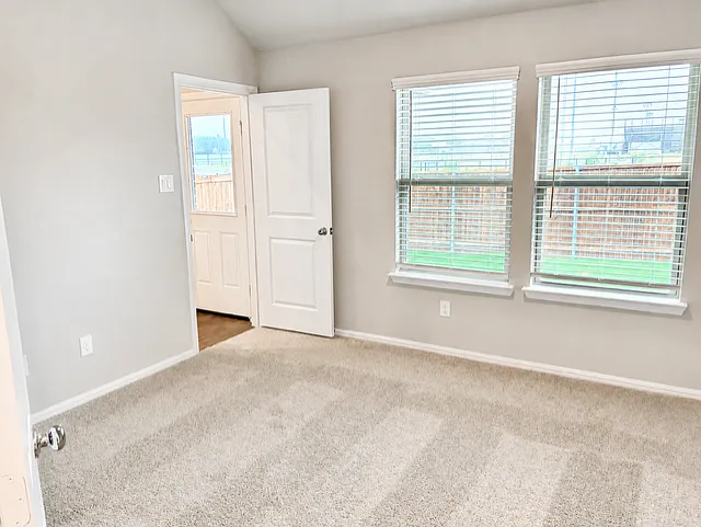 7013 Butterfield Dr — Photo 8