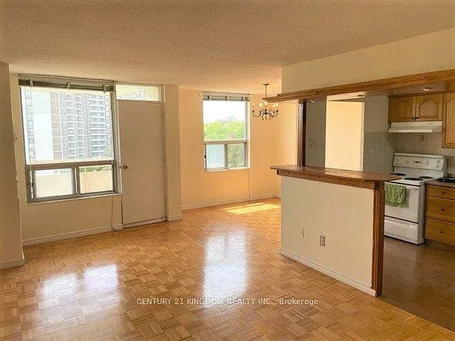 20 Edgecliff Golfway E #1209 — Photo 1