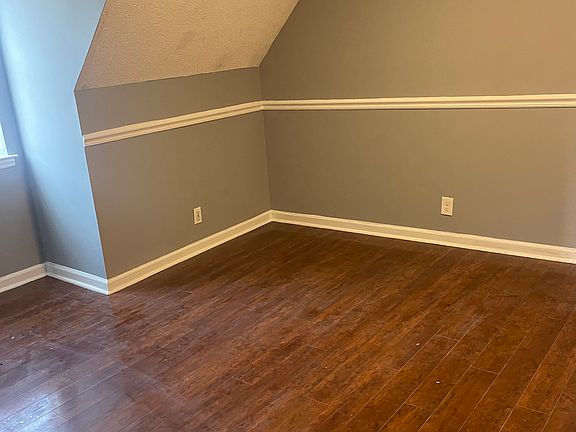 2nd image of 1415 Quail Run