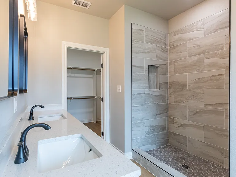 7717 Sawdust Trl — Photo 23