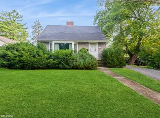 228 4th St, Downers Grove, IL 60515