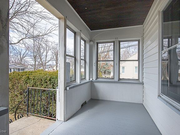 3rd image of 319 Hayes Ave