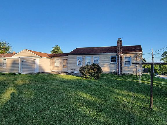 2nd image of 431 Sunnyslope Dr