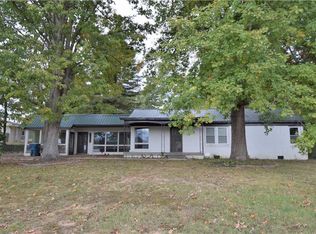 1750 13th Ave SW, Hickory, NC 28602