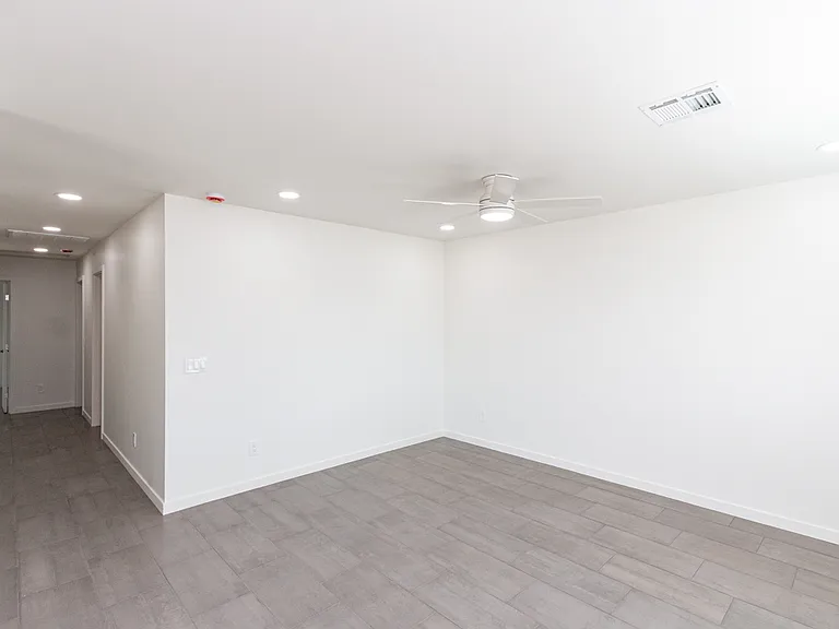 Living room & hall to bedrooms
