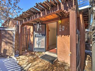727 1/2 Old Santa Fe Trl, Santa Fe, NM 87505
