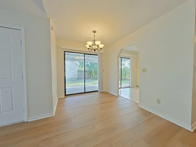 5-web-or-mls-4 Dining Room-2_02052026