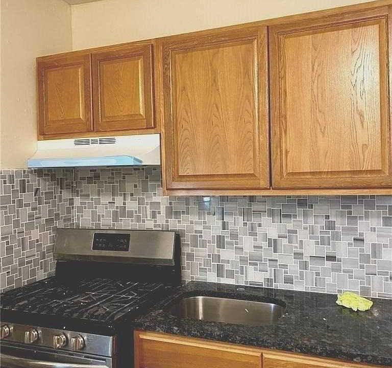 1st image of 8819 161st St