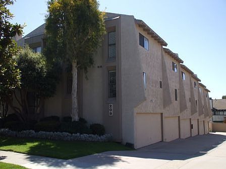 2nd image of 209 N Juanita Ave APT A