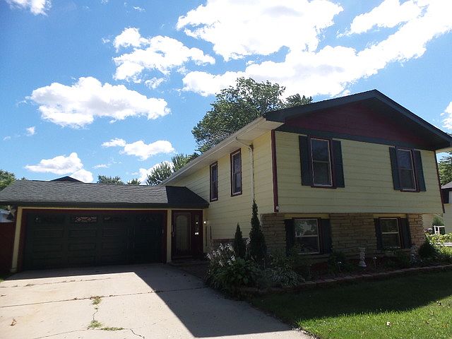 1st image of 152 Newport Dr