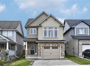 912 Banffshire Ct, Kitchener, ON N2R1W7