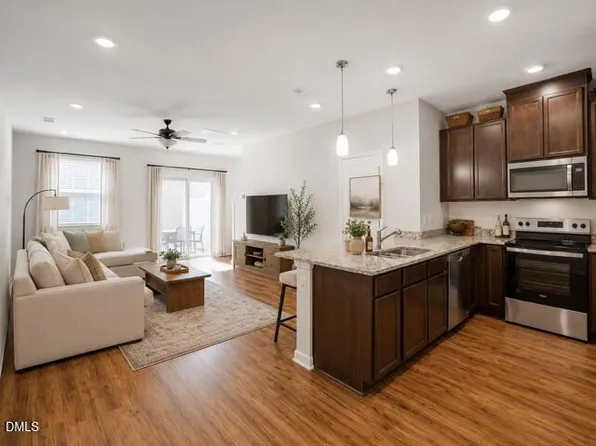 2113 Rockface Way, Durham, NC 27703
