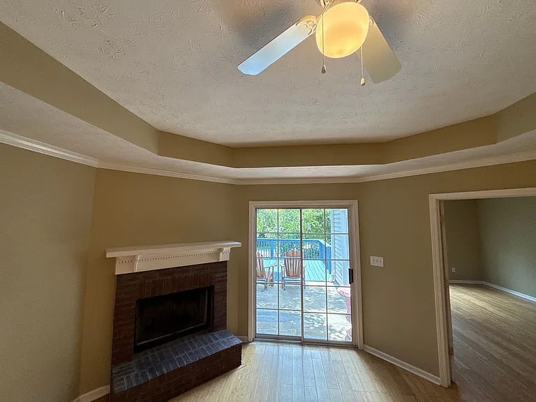 2170 Franklin St — Photo 13