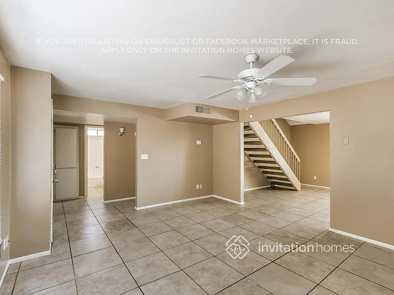 3410 N 90th Dr — Photo 5
