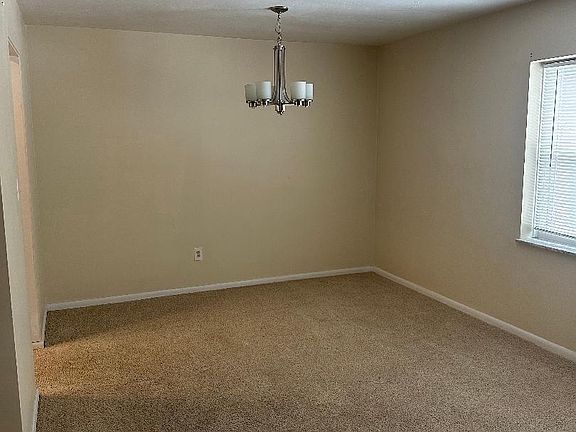 5th image of 17103 Van Aken Blvd #206