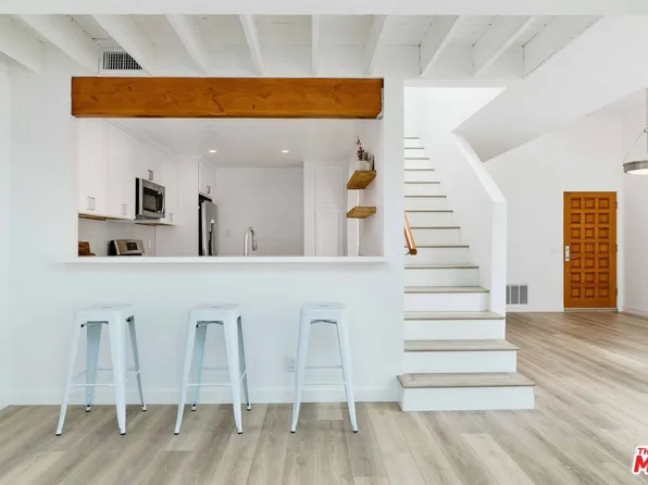 29221 Heathercliff Rd APT 4, Malibu, CA 90265