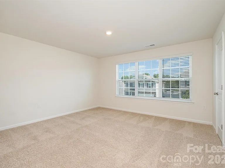 2407 Sugar Ct SW — Photo 18