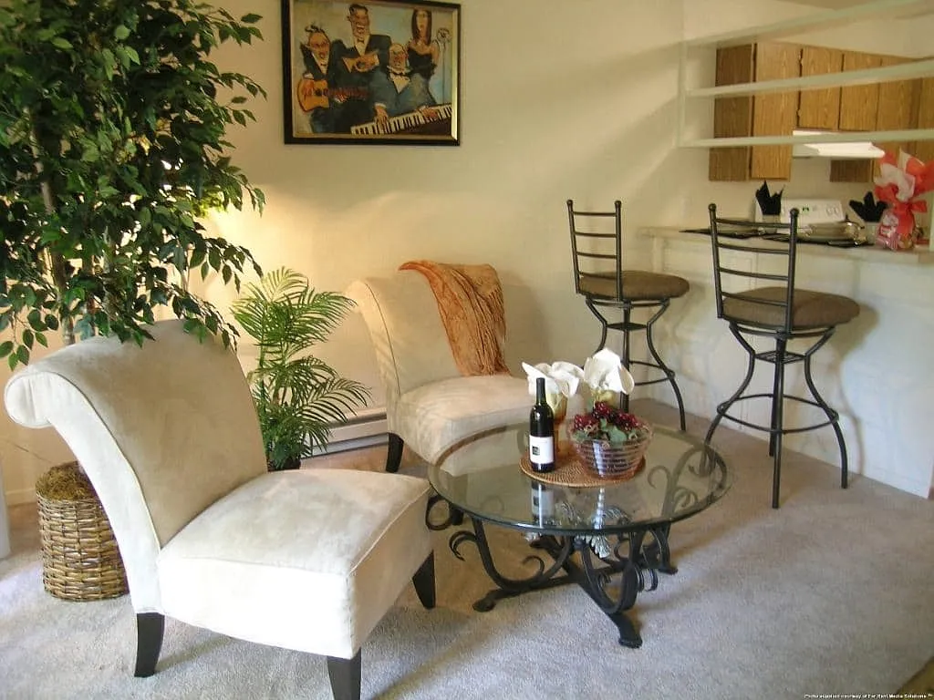 Cove East — Photo 4
