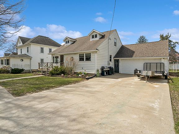3rd image of 308 S Egbert St