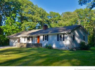 281 Pompeo Rd, North Grosvenordale, CT 06255