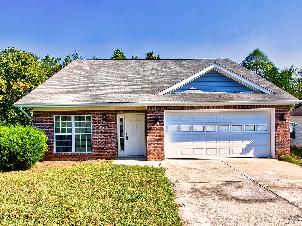 1st image of 128 SW Meadowland Dr