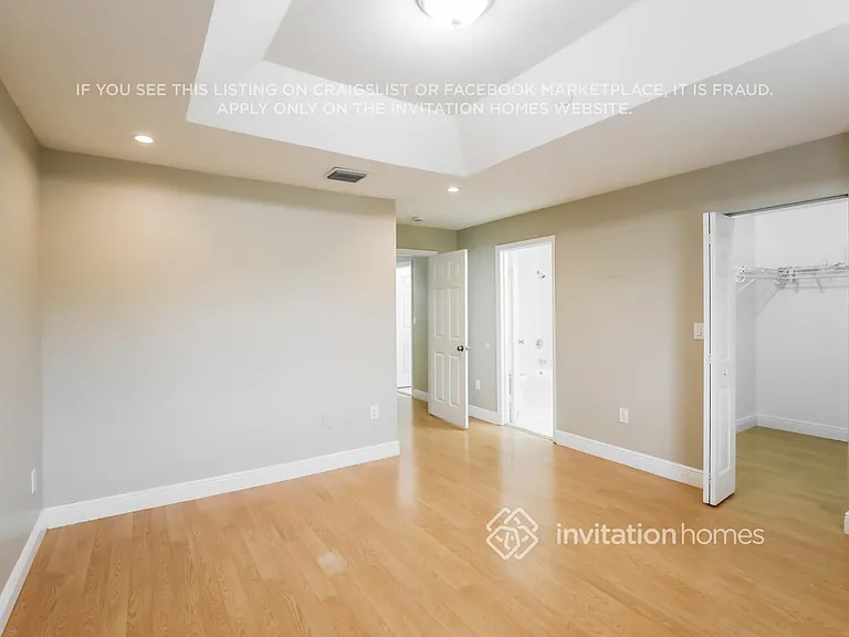 7663 N Southwood Cir — Photo 8