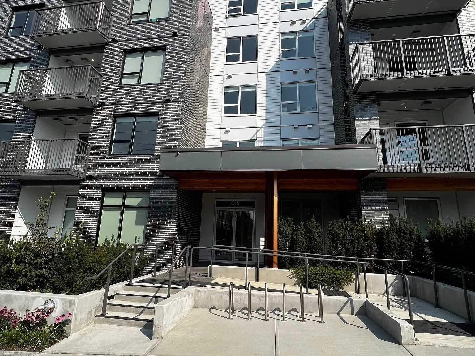 2 bed, 939 sqft, $2,800 — Photo 4