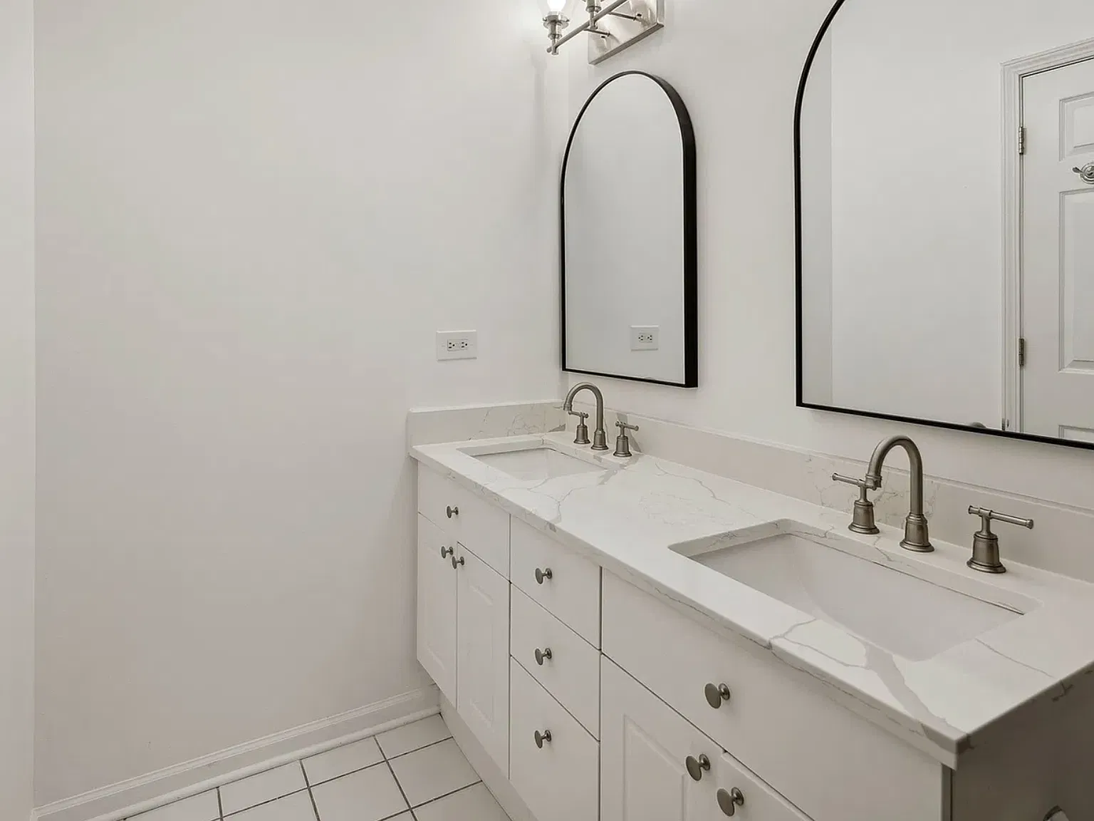 2 bed, 1150 sqft, $3,800 — Photo 4