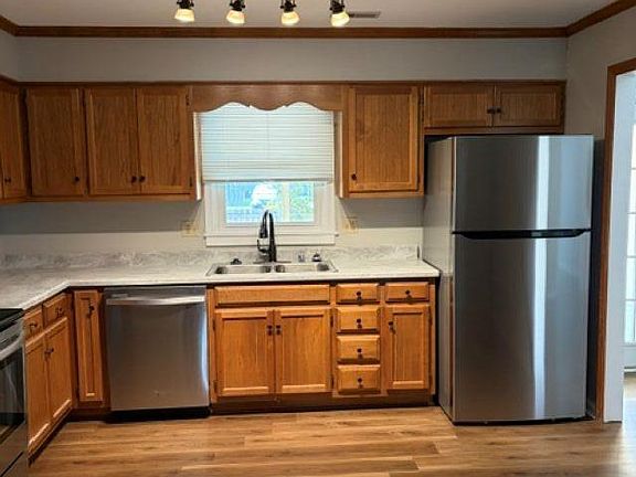 3rd image of 2187 Westbury Ct SW