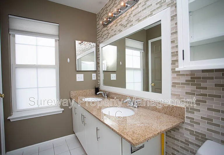 605 Doral Dr — Photo 22