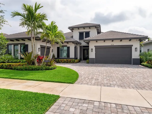 9228 Coral Isles Cir, Palm Beach Gardens, FL 33412