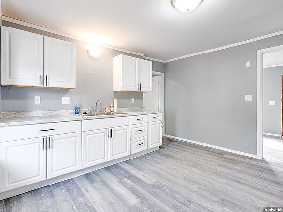 2nd image of 547 Ceape Ave #547
