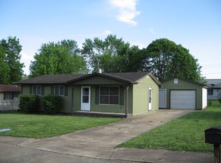 2 Toler Dr, Fredericktown, MO 63645