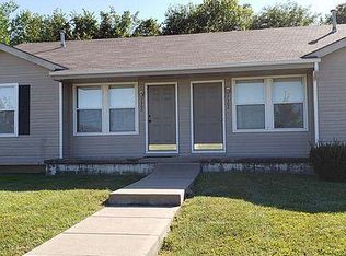 7300 N Laurel Ave, Kansas City, MO 64158