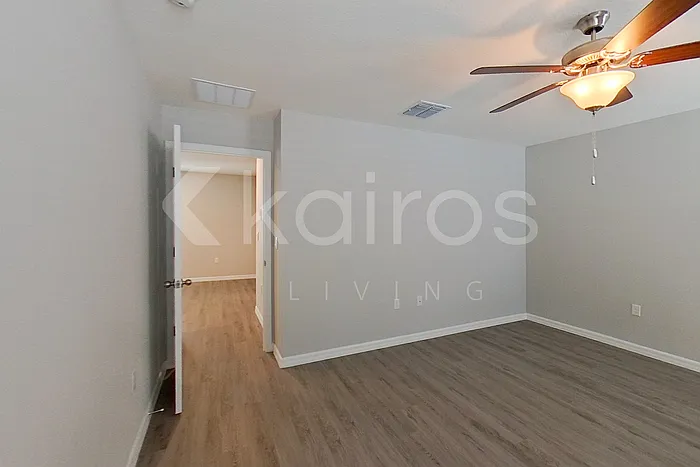 8704 SW 44th Ct — Photo 13