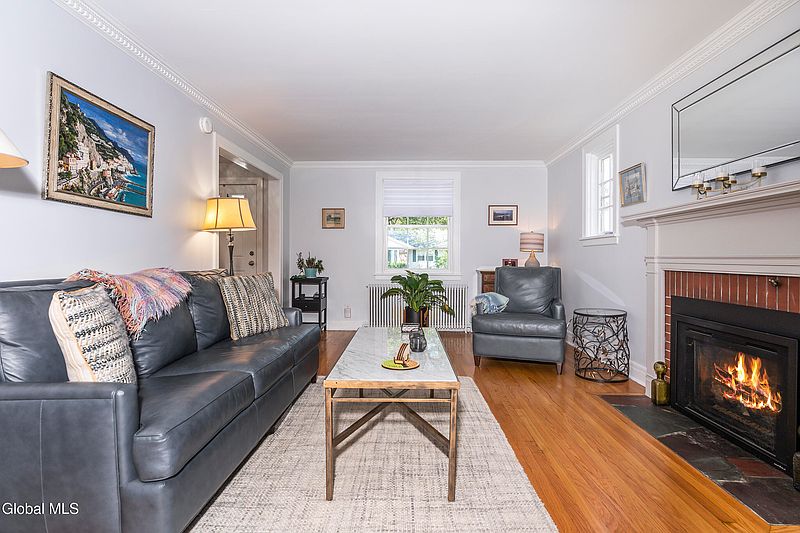 4th image of 48 Delmar Place
