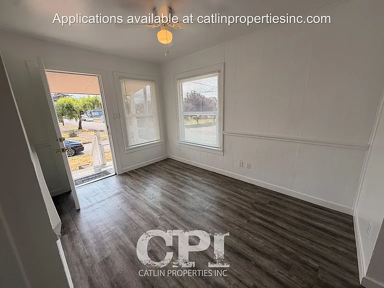 801 Columbia St — Photo 5