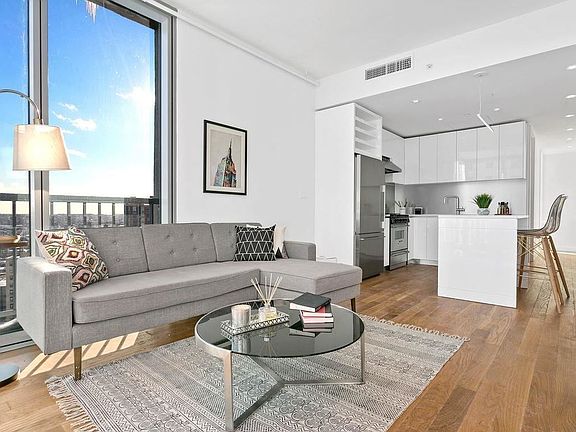 3rd image of 436 Albee Sq APT 26D