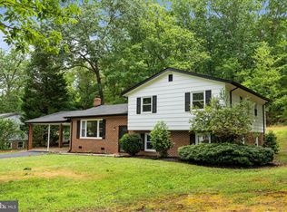 22856 Gunston Dr, Lexington Park, MD 20653